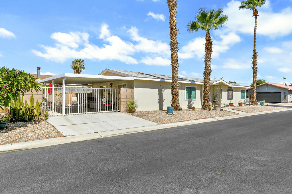 Desert Grove - Residential Lease