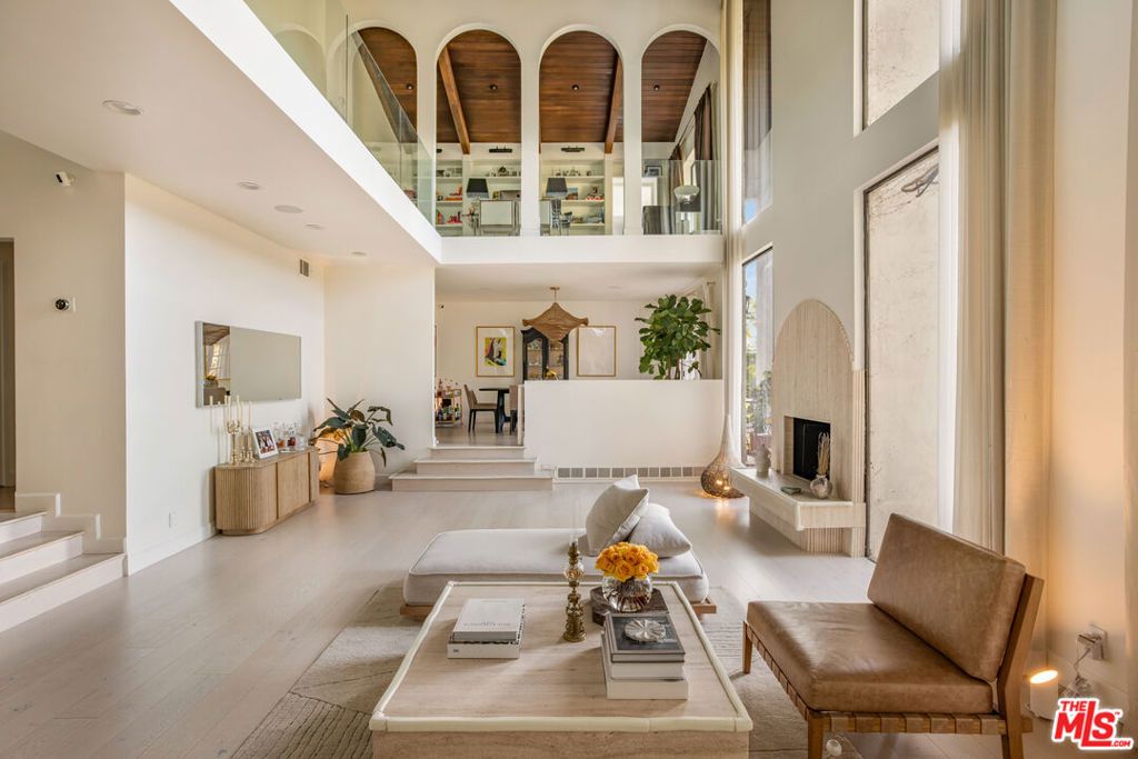 Photo of 2299 Gloaming Way, Beverly Hills, CA 90210 (MLS # 26649403)