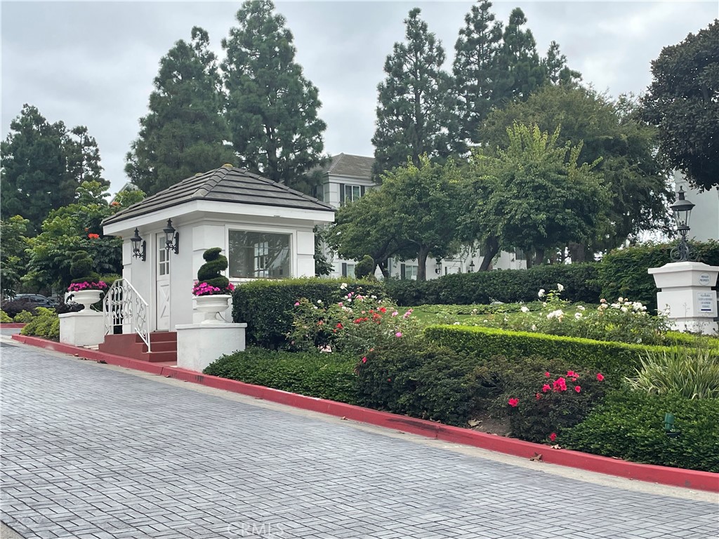 Versailles (VERS) - Residential