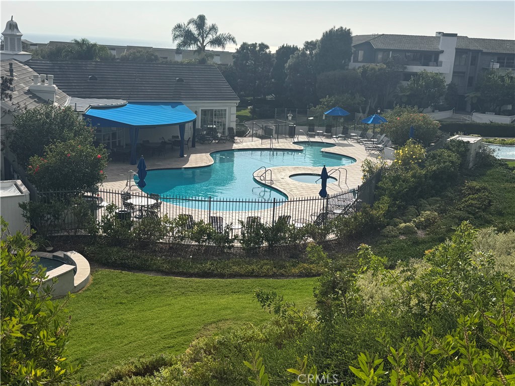 Versailles (VERS) - Residential