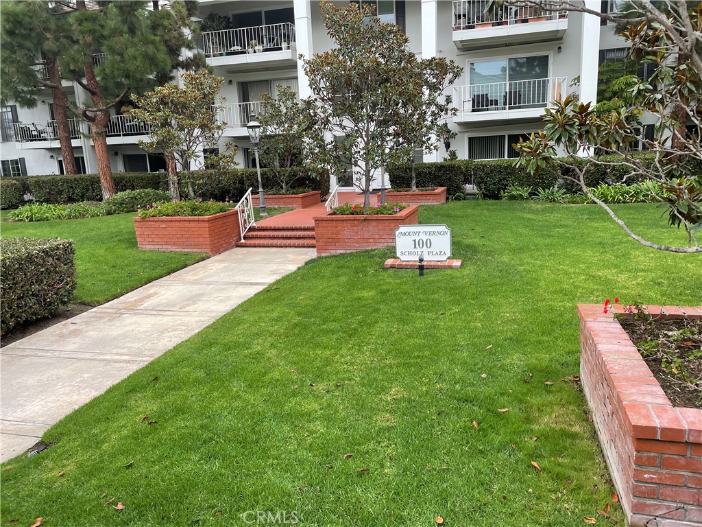 Versailles (VERS) - Residential