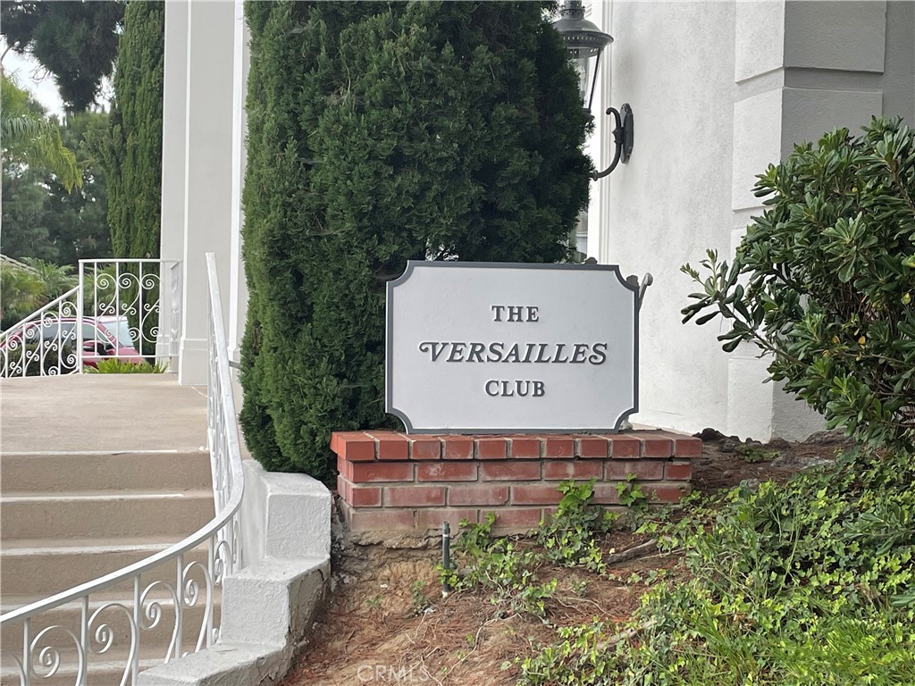 Versailles (VERS) - Residential