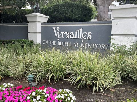 Photo of 101 Scholz Plaza #123, Newport Beach, CA 92663 (MLS # NP25248382)