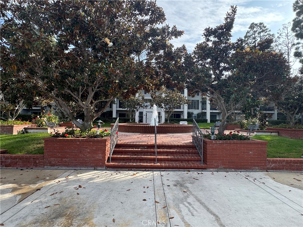 Versailles (VERS) - Residential