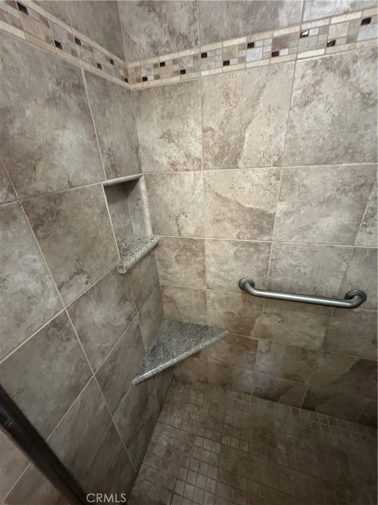 Versailles (VERS) - Residential