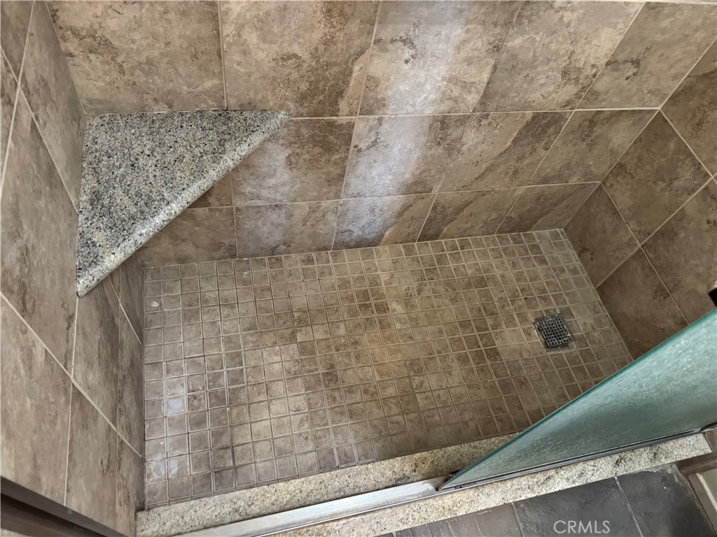 Versailles (VERS) - Residential