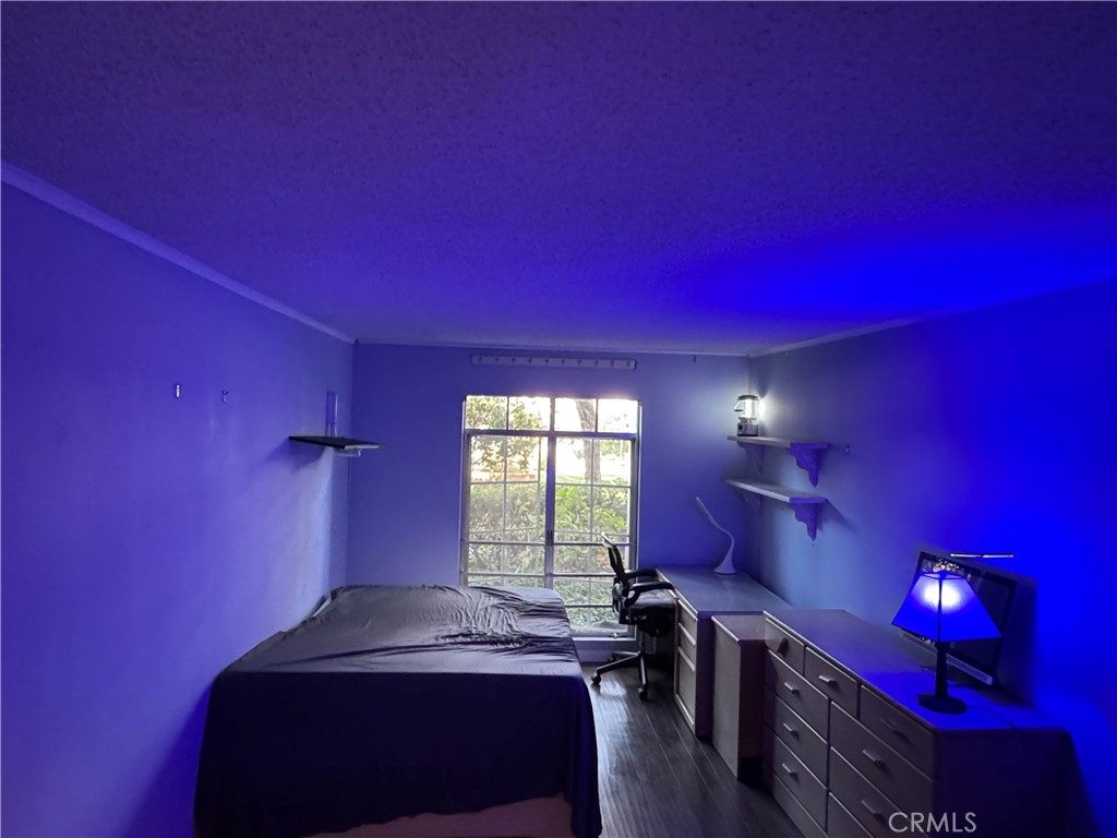 Versailles (VERS) - Residential