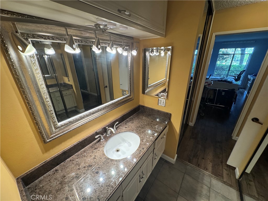 Versailles (VERS) - Residential