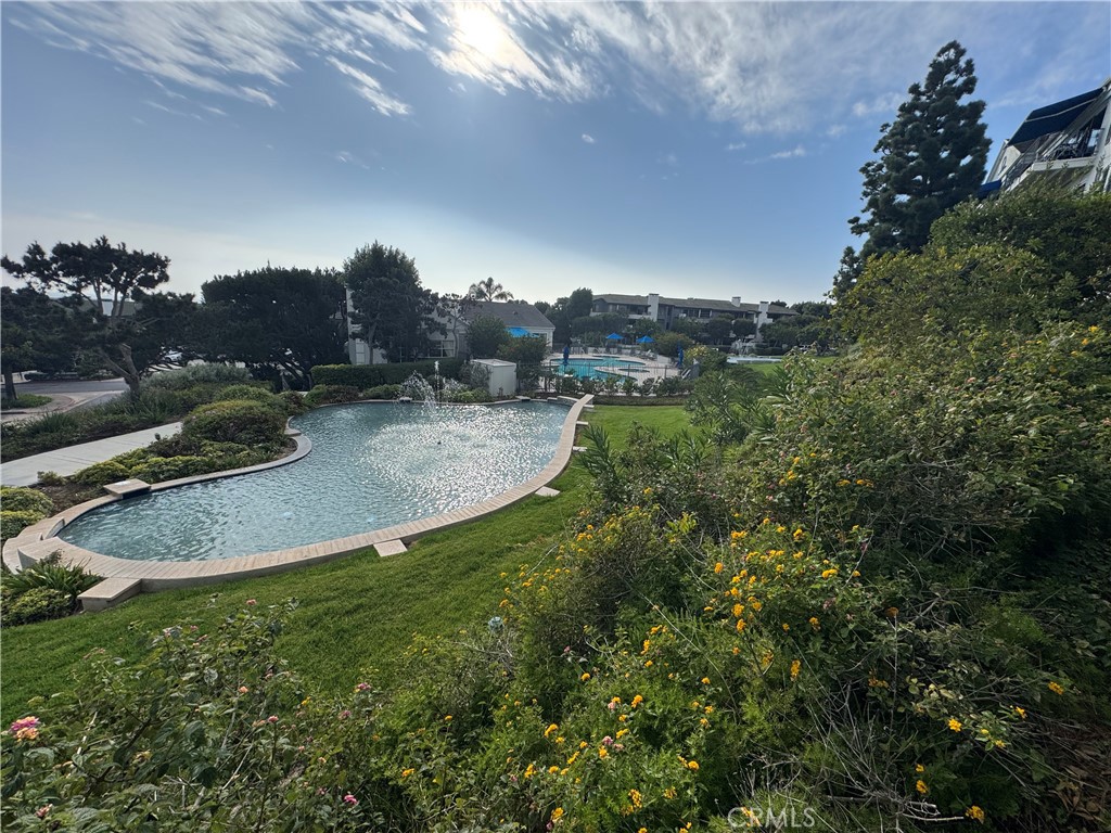 Versailles (VERS) - Residential