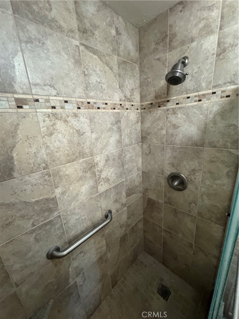 Versailles (VERS) - Residential