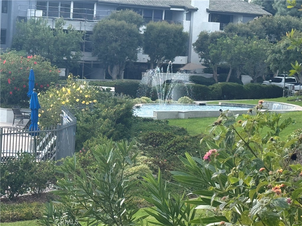 Versailles (VERS) - Residential