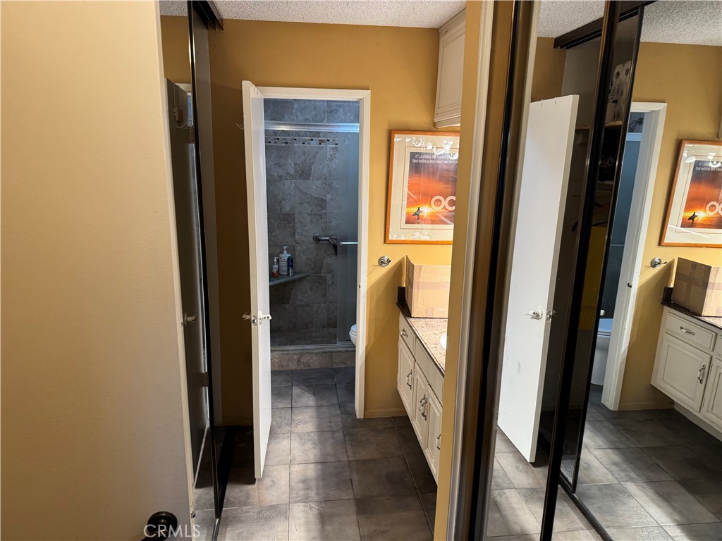 Versailles (VERS) - Residential