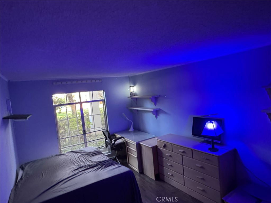 Versailles (VERS) - Residential