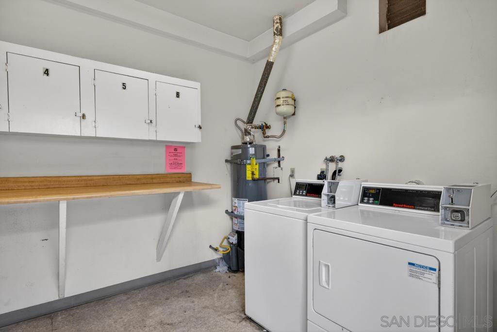 3811 Pershing