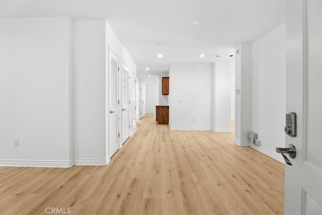 5305 Bellingham 304