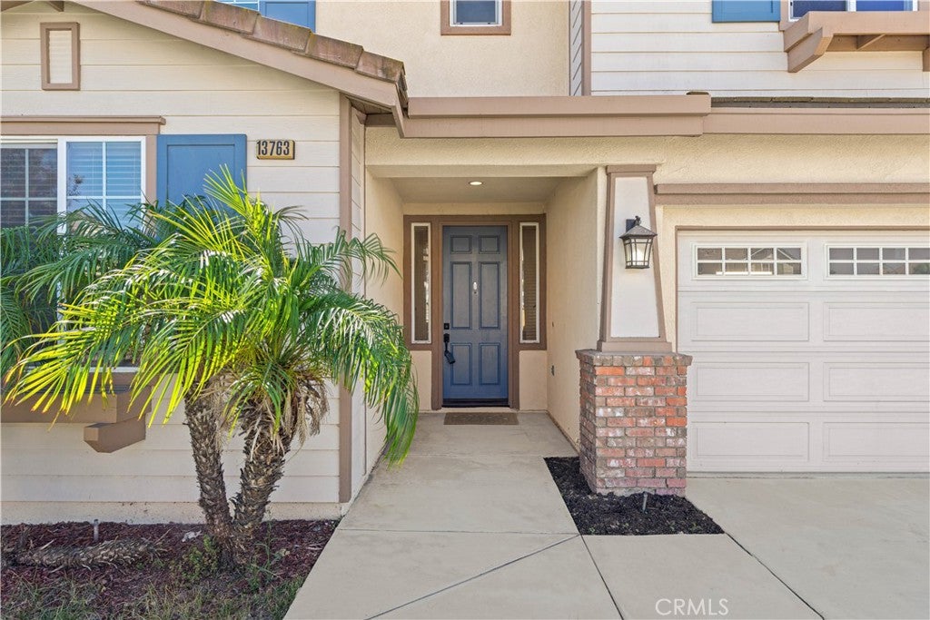 13763 Deerpath Circle