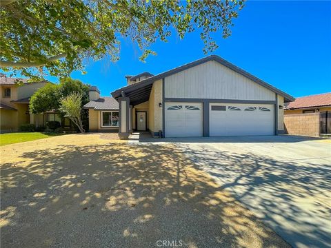 Photo of 2822 Springfield Place, Lancaster, CA 93536 (MLS # SR25187498)