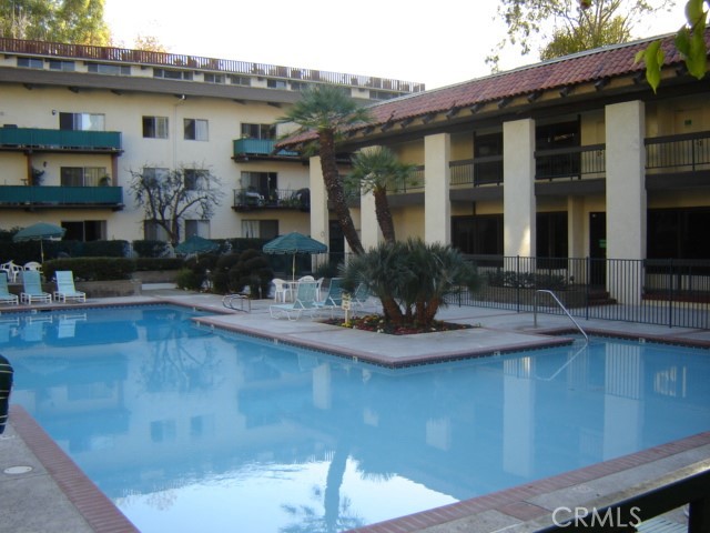 5460 White Oak