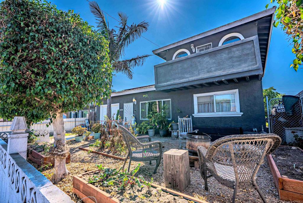 1016 Delaware Street