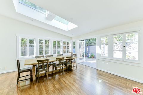 Photo of 1640 Electric Avenue, Venice, CA 90291 (MLS # 25587831) Photo of 1640 Electric Avenue, Venice, CA 90291 (MLS # 25587831)