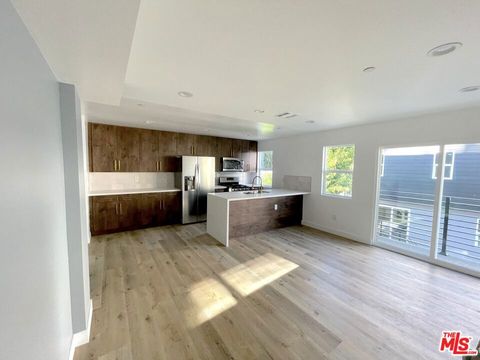 Photo of 1552 Winona Boulevard, Los Angeles, CA 90027 (MLS # 26723951)