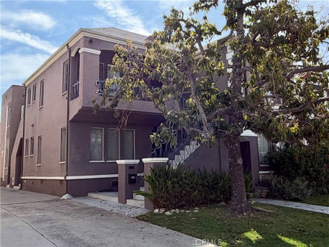 Photo of 1054 S Corning ST, Los Angeles, CA 90035 (MLS # SR26212351)