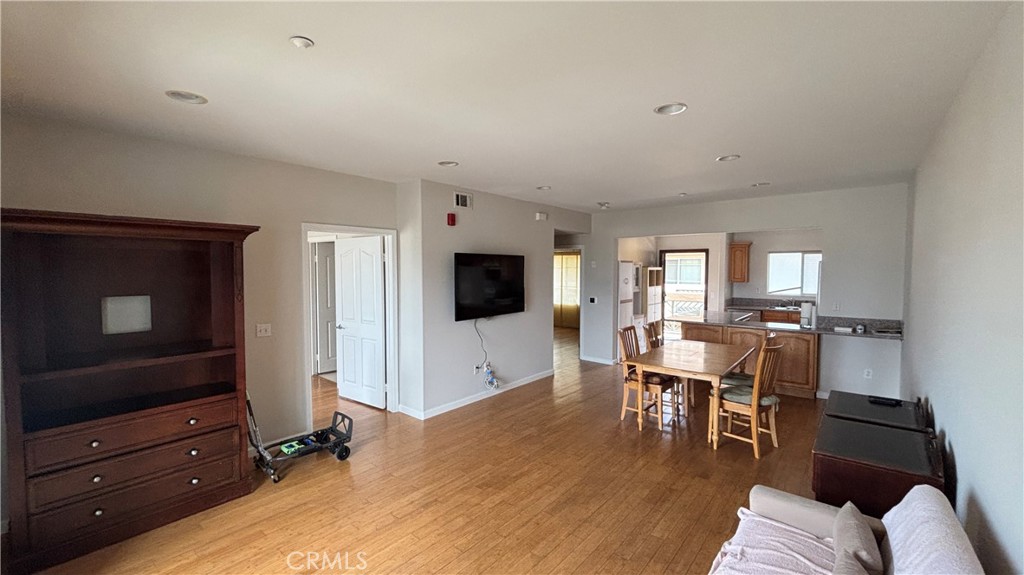 421 S Garfield Avenue 85