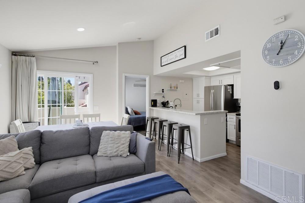 748 Eastshore 114