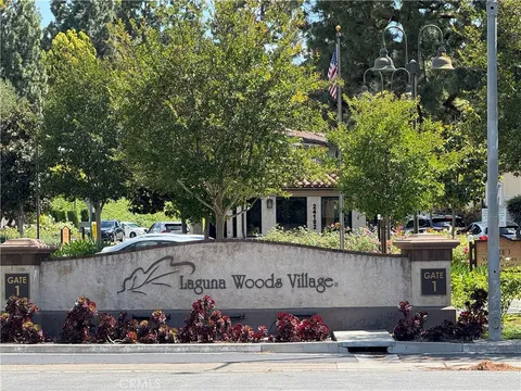 2260 Via Puerta Unit P, Laguna Woods, CA 92637 - MLS#: PW26090297