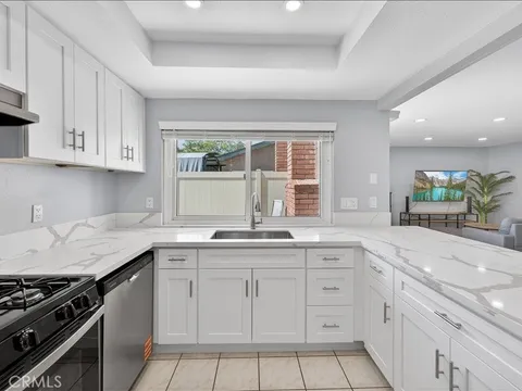 MLS: OC26050072
