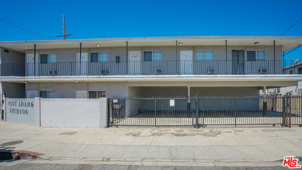 4905 W Adams Boulevard