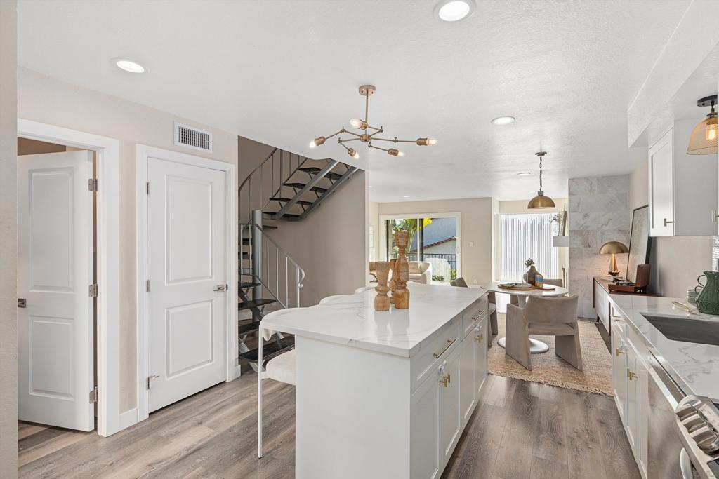 La Costa - Residential