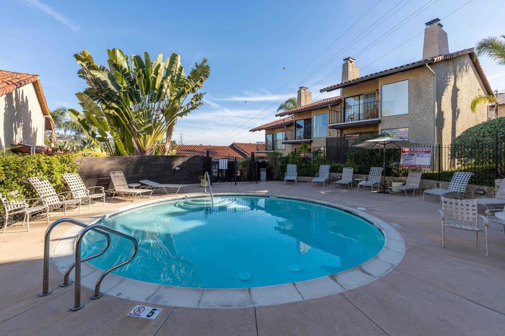 La Costa - Residential