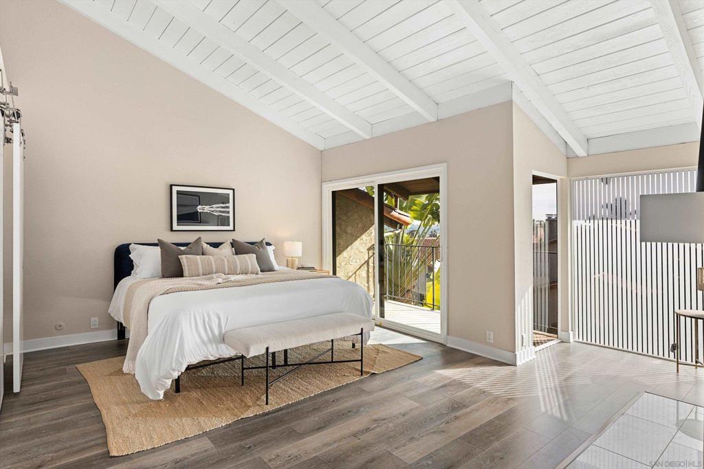 La Costa - Residential