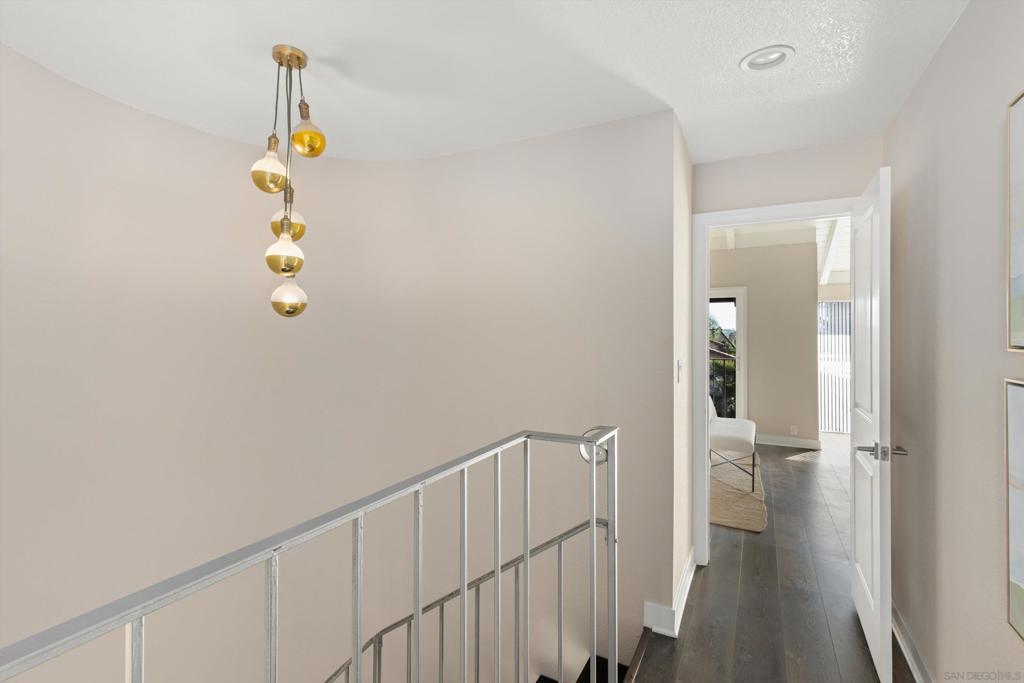 La Costa - Residential