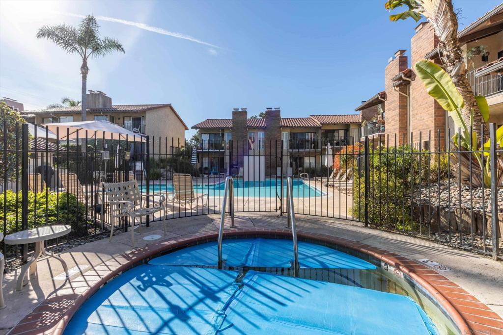 La Costa - Residential