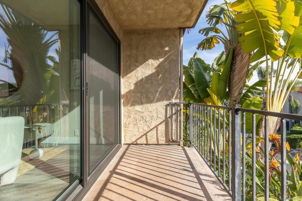 La Costa - Residential