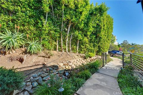 Tiny photo for 2590 Iris Way, Laguna Beach, CA 92651 (MLS # OC26005869)