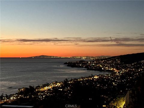 Tiny photo for 2590 Iris Way, Laguna Beach, CA 92651 (MLS # OC26005869)