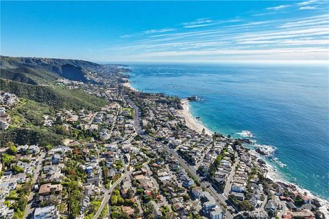 Tiny photo for 2590 Iris Way, Laguna Beach, CA 92651 (MLS # OC26005869)