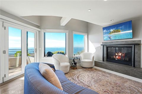 Tiny photo for 2590 Iris Way, Laguna Beach, CA 92651 (MLS # OC26005869)