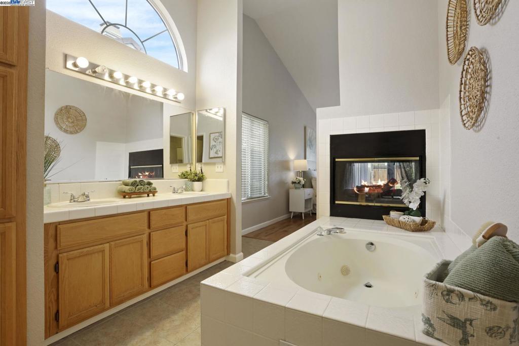 CIRCLE B RANCH - Residential