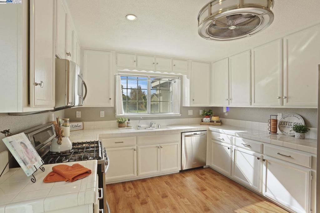 CIRCLE B RANCH - Residential