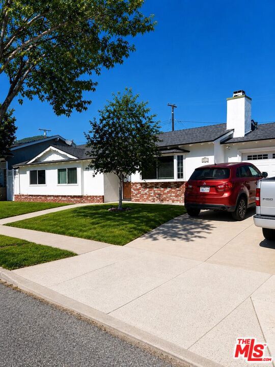 3328 Greenville Avenue