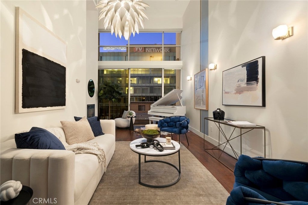 Properties 4 6735 Yucca 501