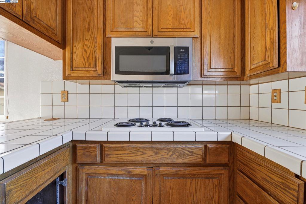 SEQUOYAH HILLS - Residential