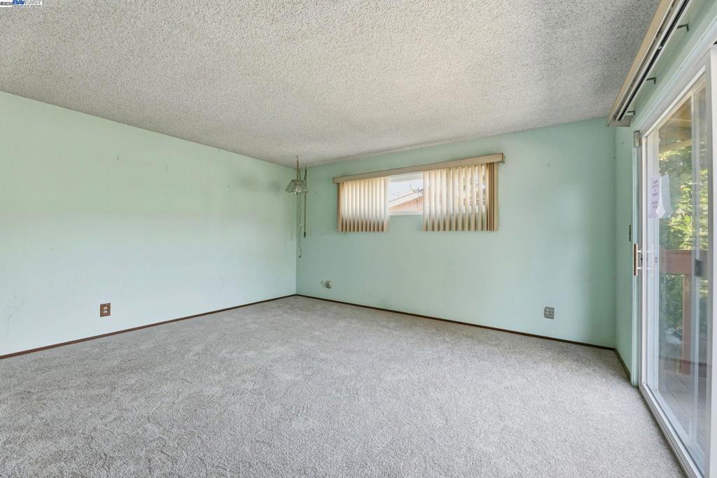 SEQUOYAH HILLS - Residential