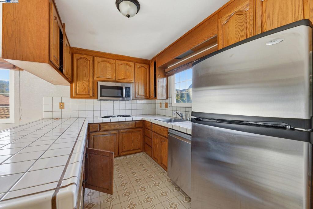 SEQUOYAH HILLS - Residential