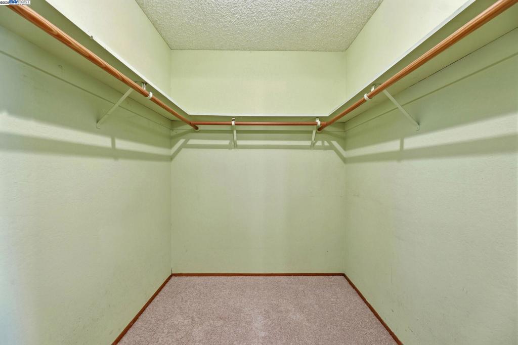 SEQUOYAH HILLS - Residential