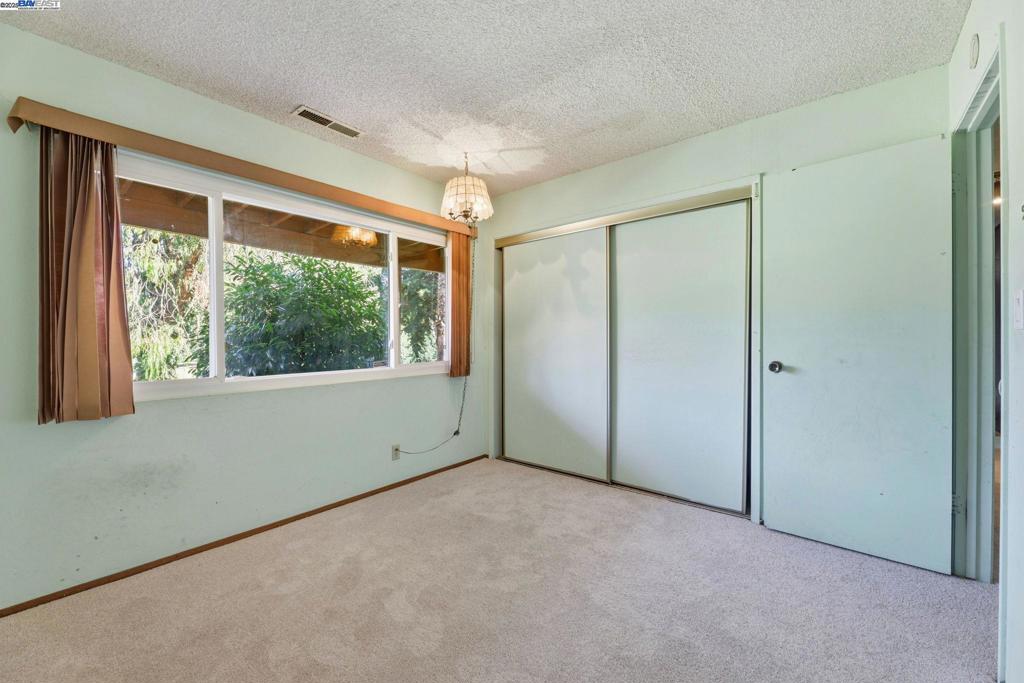 SEQUOYAH HILLS - Residential